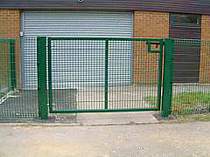 Single leaf powder coated mesh in-filled access gate