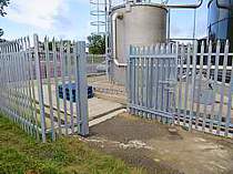 Single leaf galvanised palisade access gate